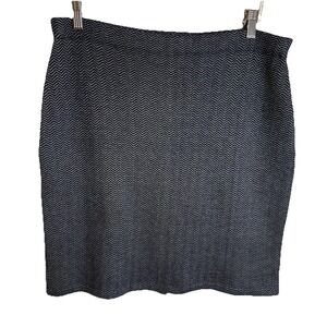 J. Jill Wearever Collection Skirt M Navy Gray‎ Chevron Knit Pull On Pencil